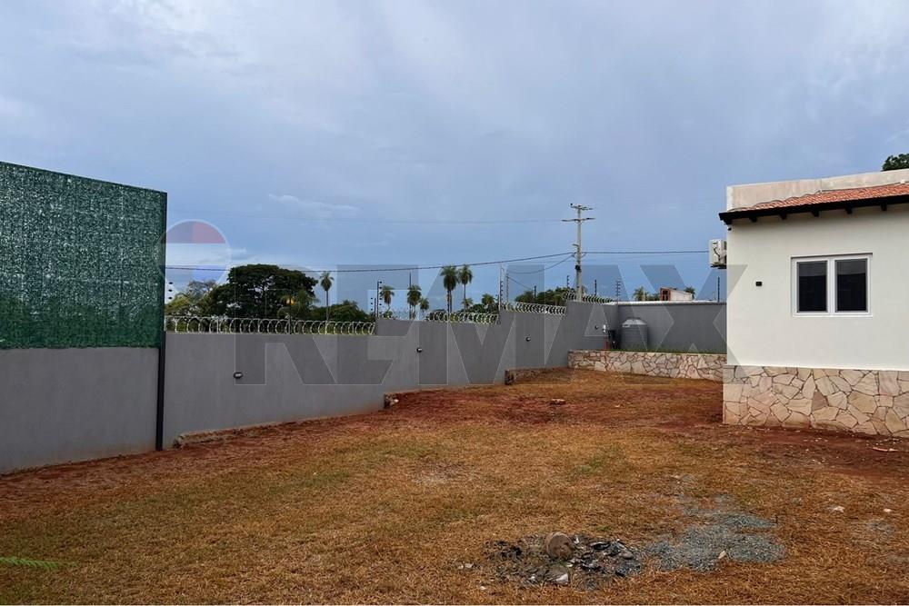 Residencial moderna en Caacupé con piscina Caacupé - imagen 20