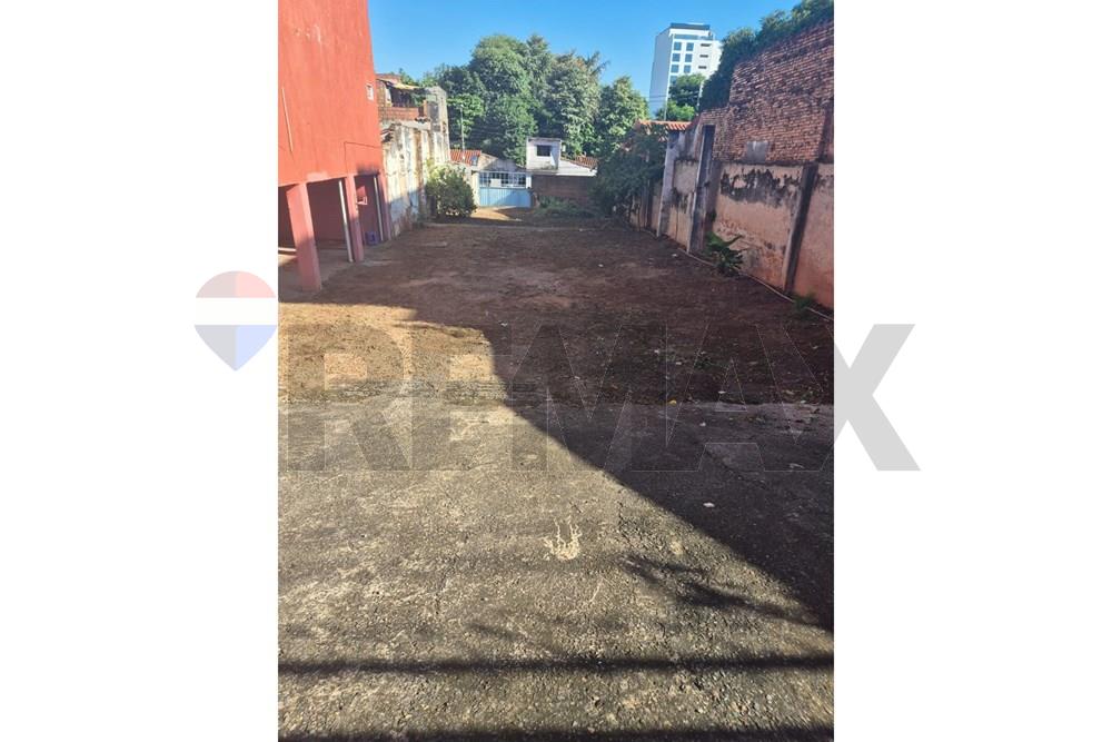 Propiedad comercial en venta en barrio Pettirossi - 6