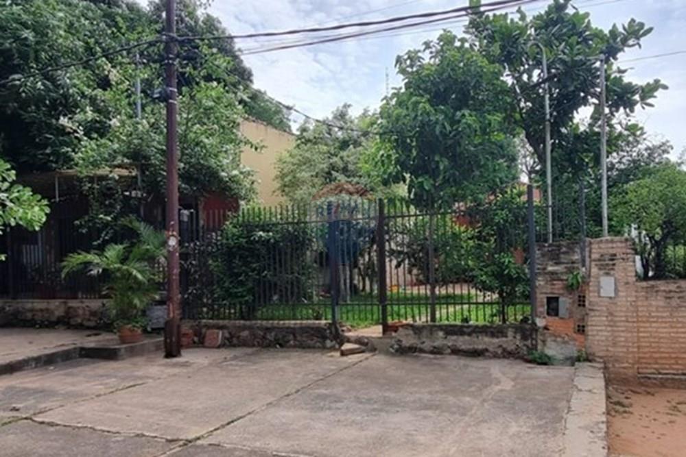 CASA EN VENTA EN BO LAS MERCEDES - ASUNCIÓN - imagen 2