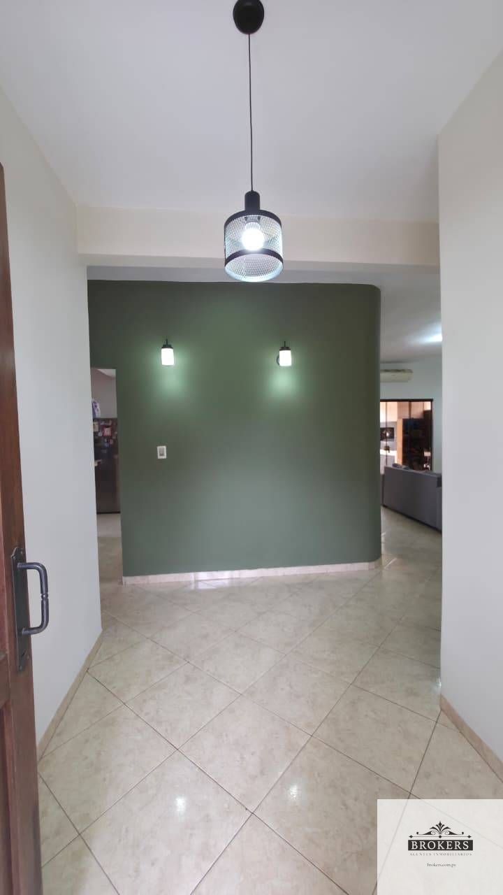 VENDO HERMOSA CASA DOS PLANTAS, 3 DORMIT. 4TO. BO. LUQUE - imagen 7