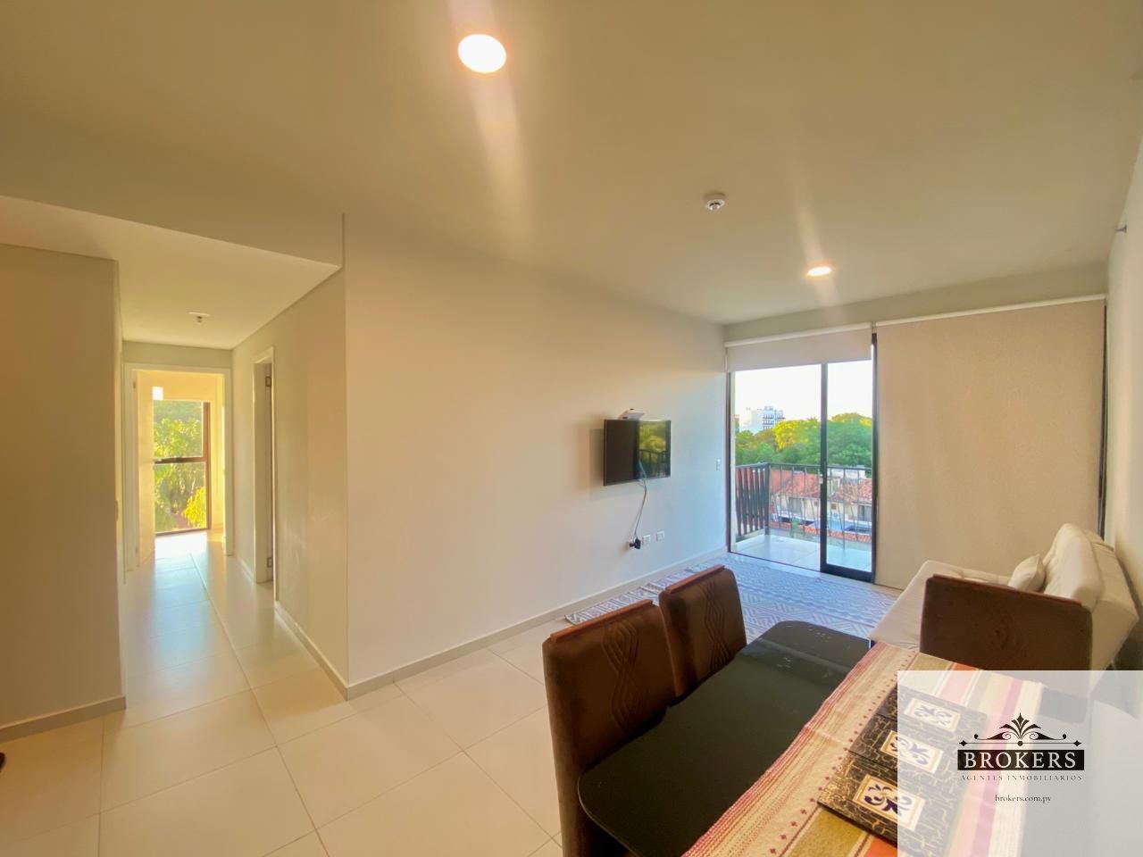 Vendo Departamento 2 dormit. c/ cochera en Ycuá Satí - imagen 2