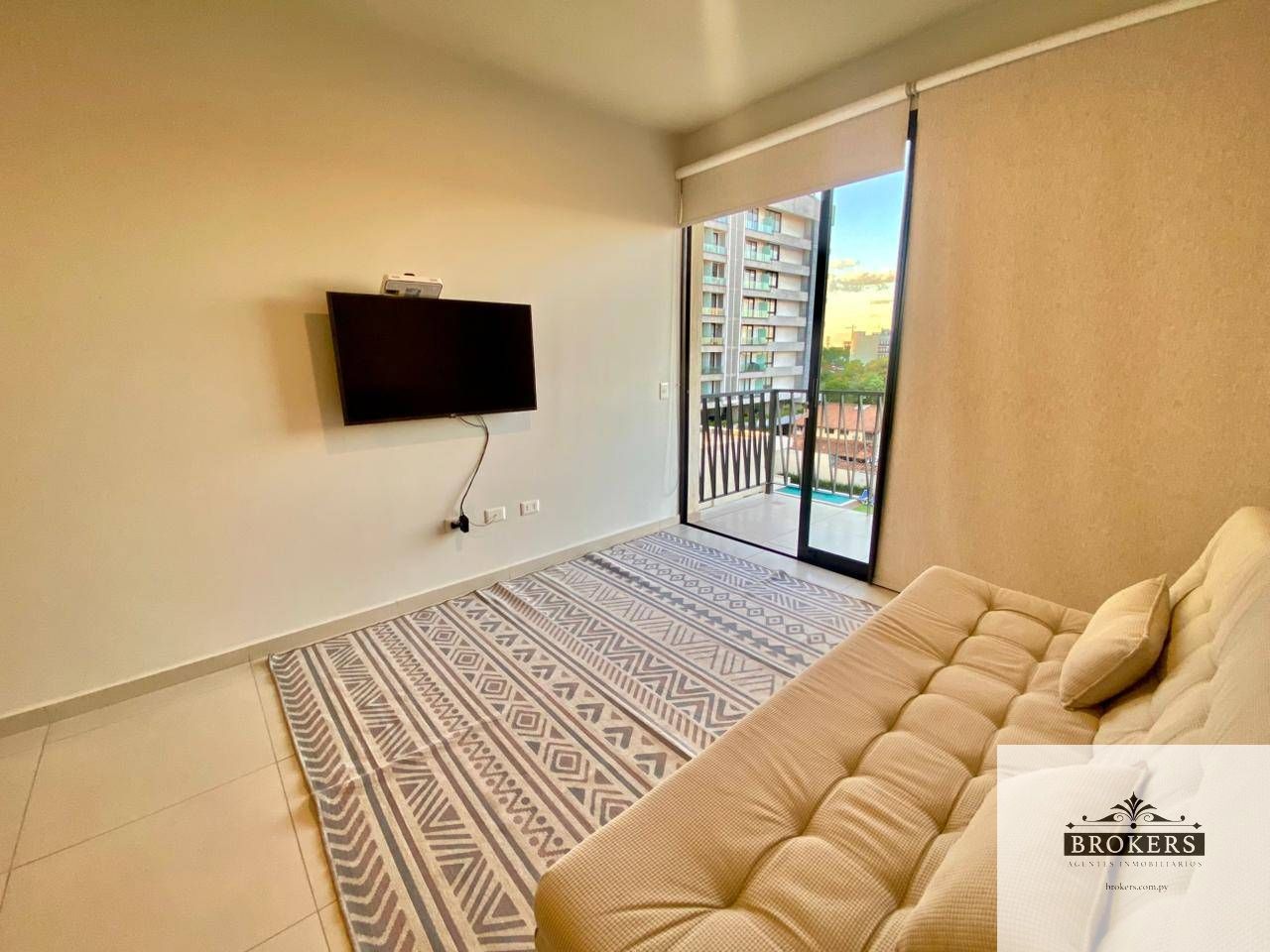 Vendo Departamento 2 dormit. c/ cochera en Ycuá Satí - imagen 4