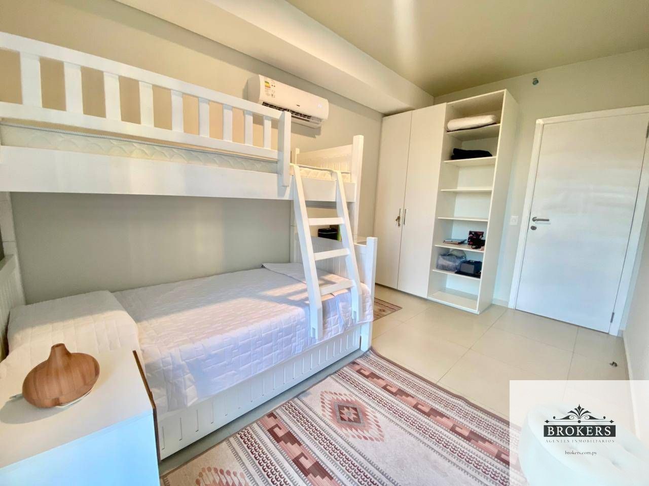 Vendo Departamento 2 dormit. c/ cochera en Ycuá Satí - imagen 7