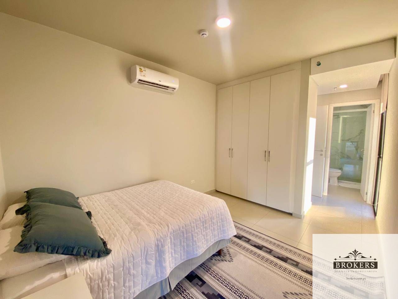 Vendo Departamento 2 dormit. c/ cochera en Ycuá Satí - imagen 8