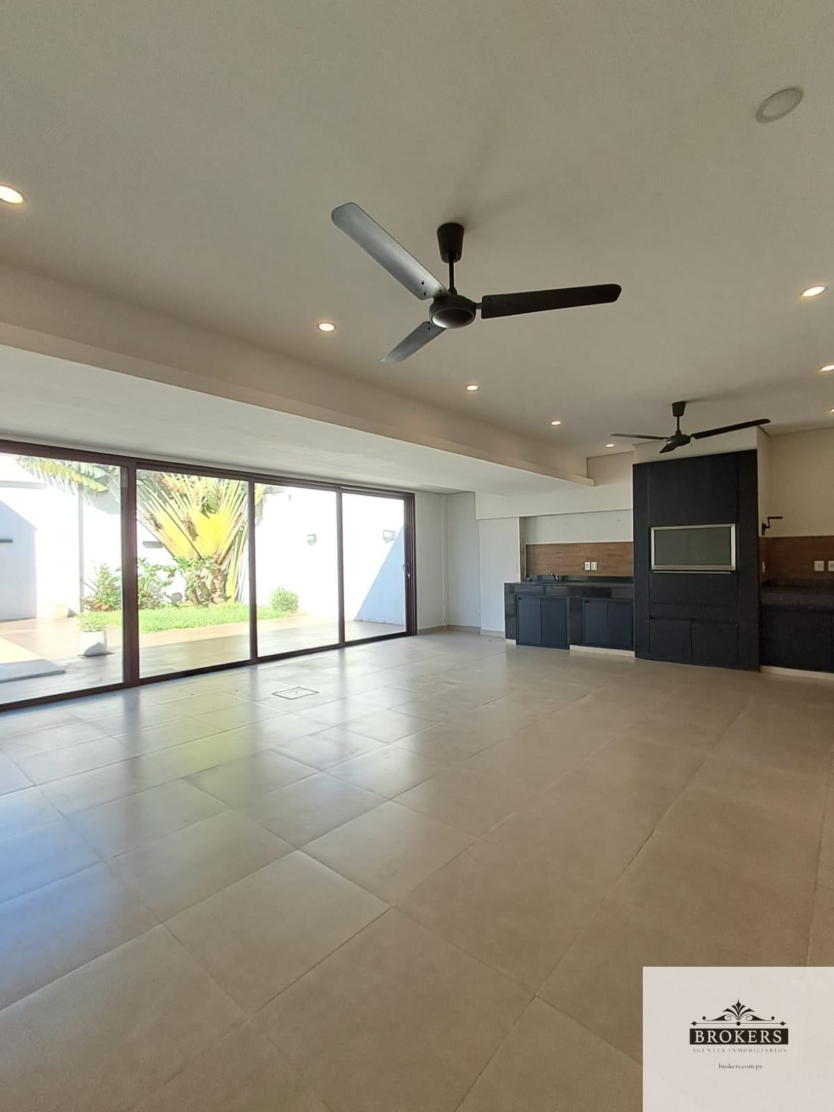 Vendo Casa Remodelada En Barrio Cerrado De 3 Dormitorios Zona Aeropuerto - imagen 6