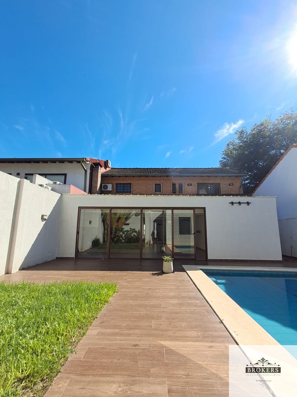 Vendo Casa Remodelada En Barrio Cerrado De 3 Dormitorios Zona Aeropuerto - imagen 18