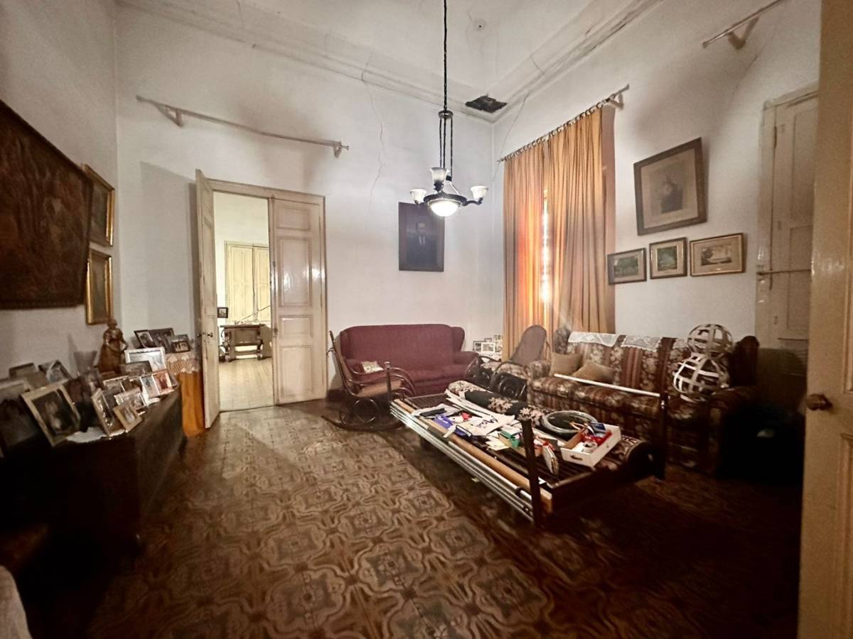 FOR SALE: IMPORTANT RESIDENCE DECLARED A HISTORICAL AND CULTURAL HERITAGE SITE - 3