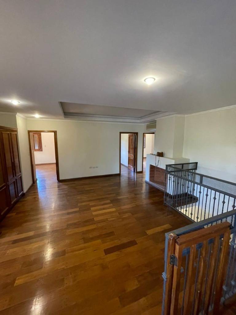 House for sale in Las Lomas neighborhood, Asuncion (near Shopping del Sol) - 4