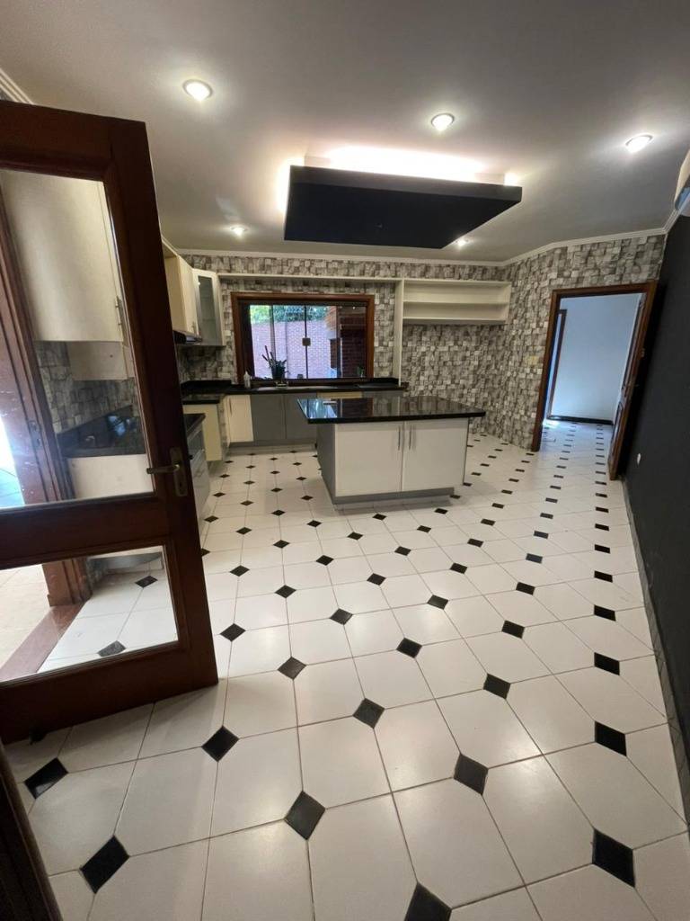 House for sale in Las Lomas neighborhood, Asuncion (near Shopping del Sol) - 6