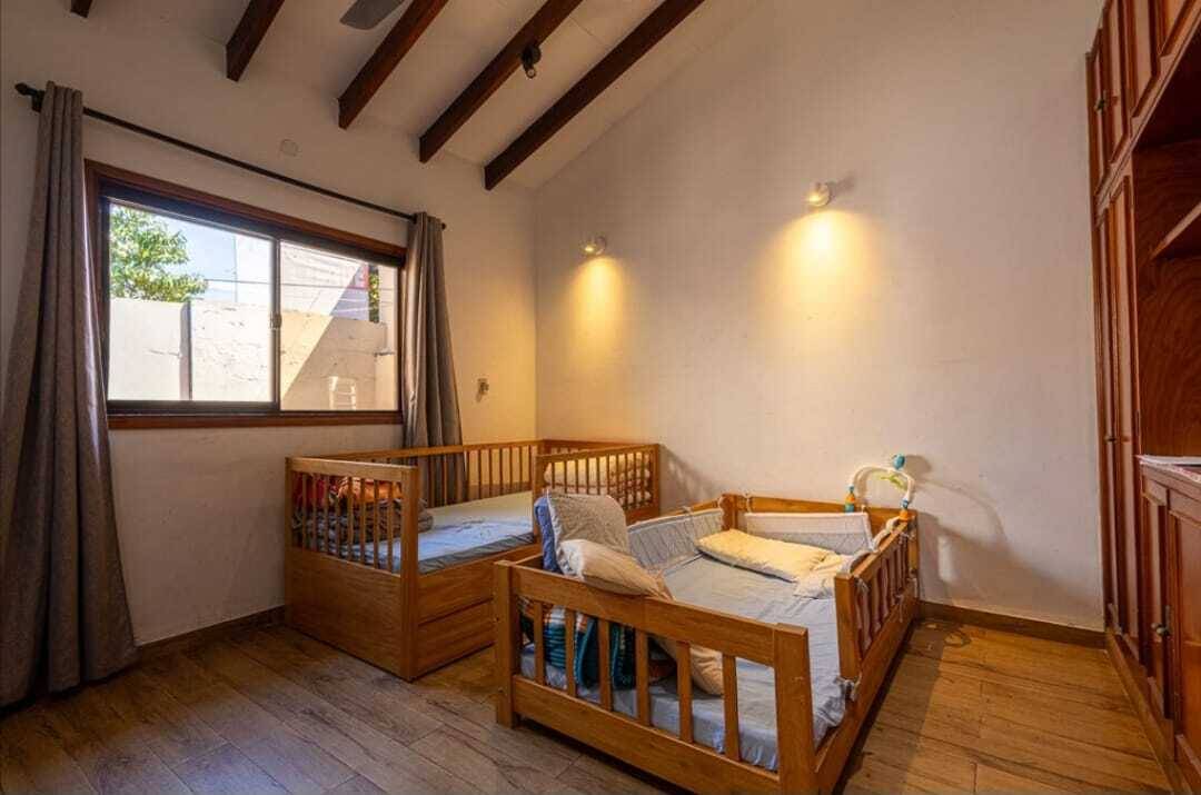 HOUSE FOR SALE WITH COMMERCIAL SPACE, ON A CORNER! IN FDO DE LA MORA, NORTH ZONE - 6