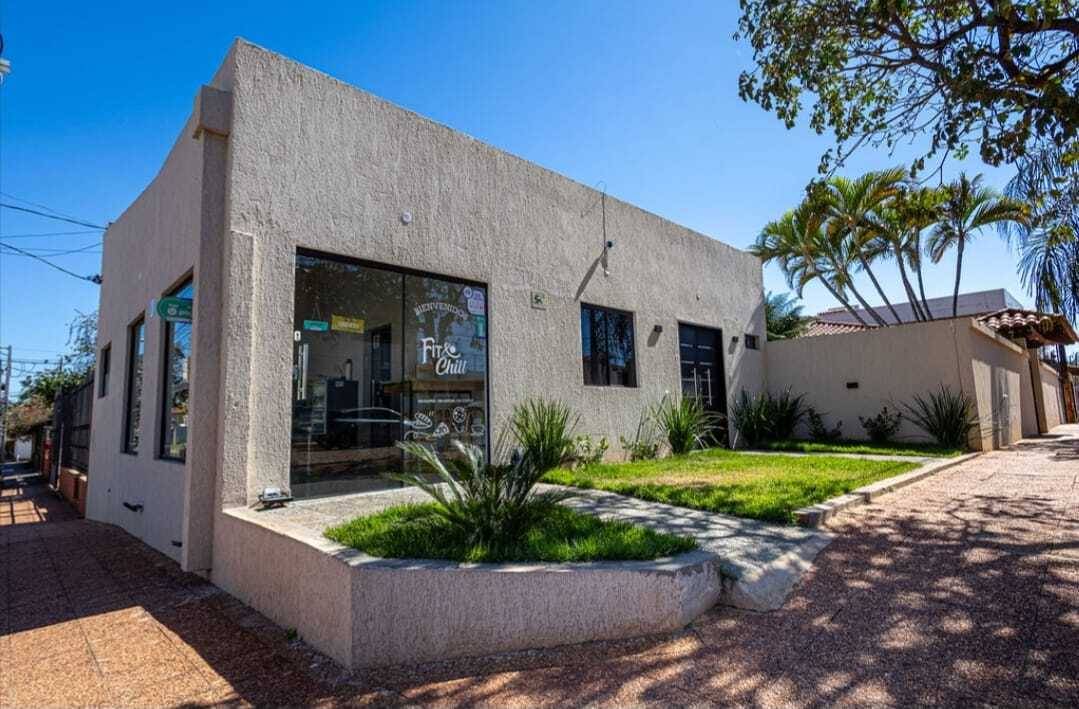 HOUSE FOR SALE WITH COMMERCIAL SPACE, ON A CORNER! IN FDO DE LA MORA, NORTH ZONE - 10