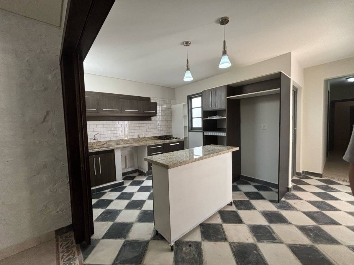 House for sale in the center of Asuncion - 3