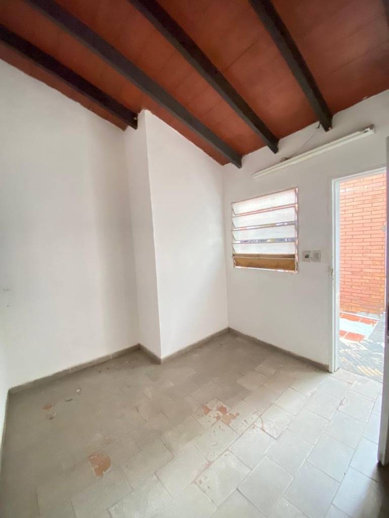 Two-story house with pool for sale in the Fernando de la Mora Norte area - 20