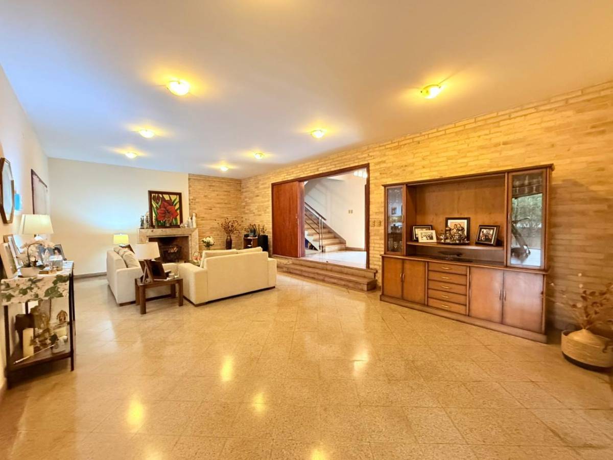 House for Sale in Barrio Santa Librada – Asunción - 7