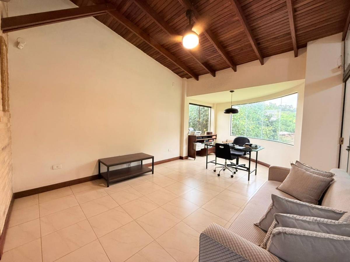 House for Sale in Barrio Santa Librada – Asunción - 13