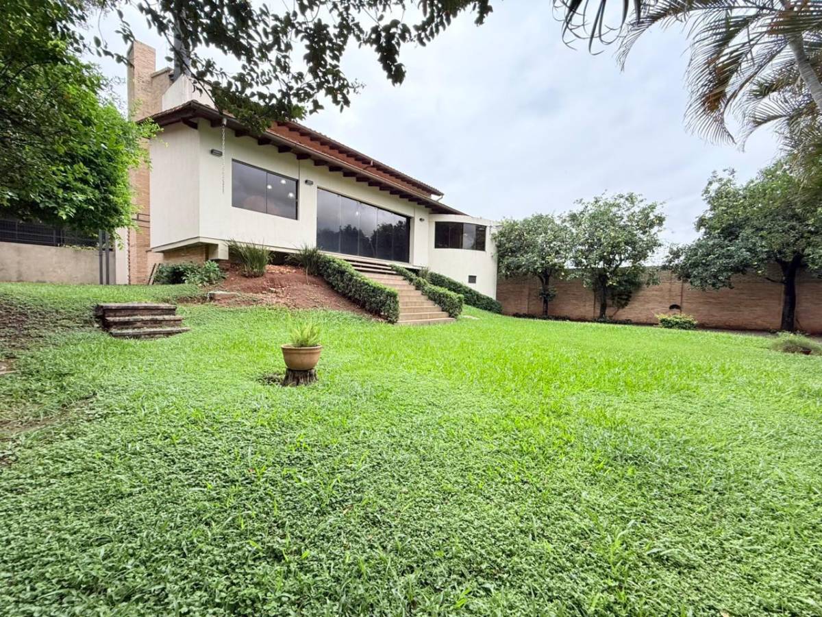 House for Sale in Barrio Santa Librada – Asunción - 22