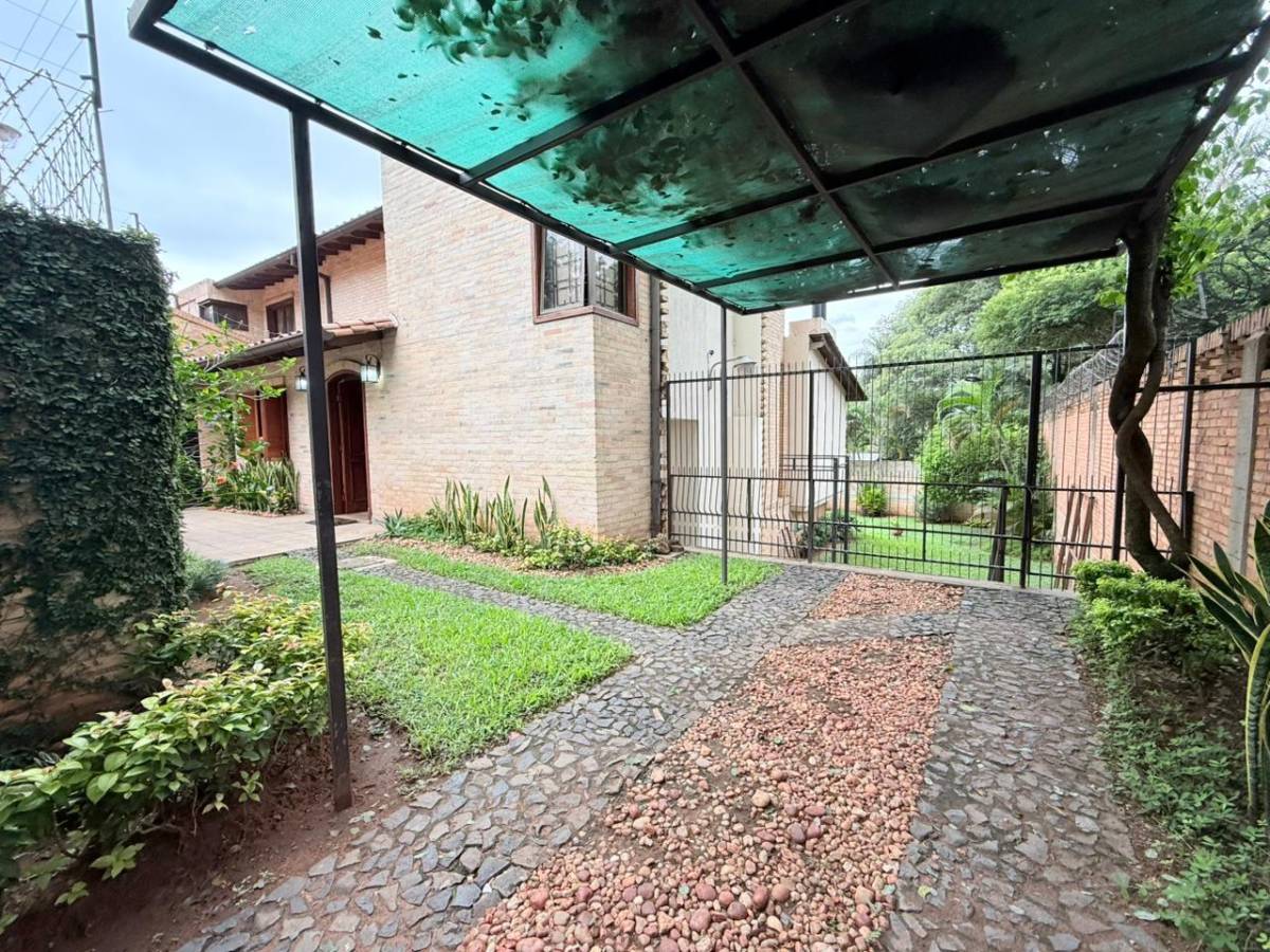 House for Sale in Barrio Santa Librada – Asunción - 23