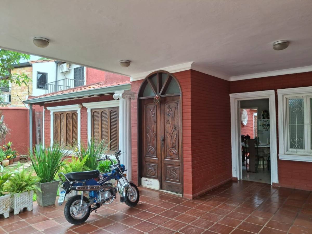 House for Sale in Luque, Central - imagen 2
