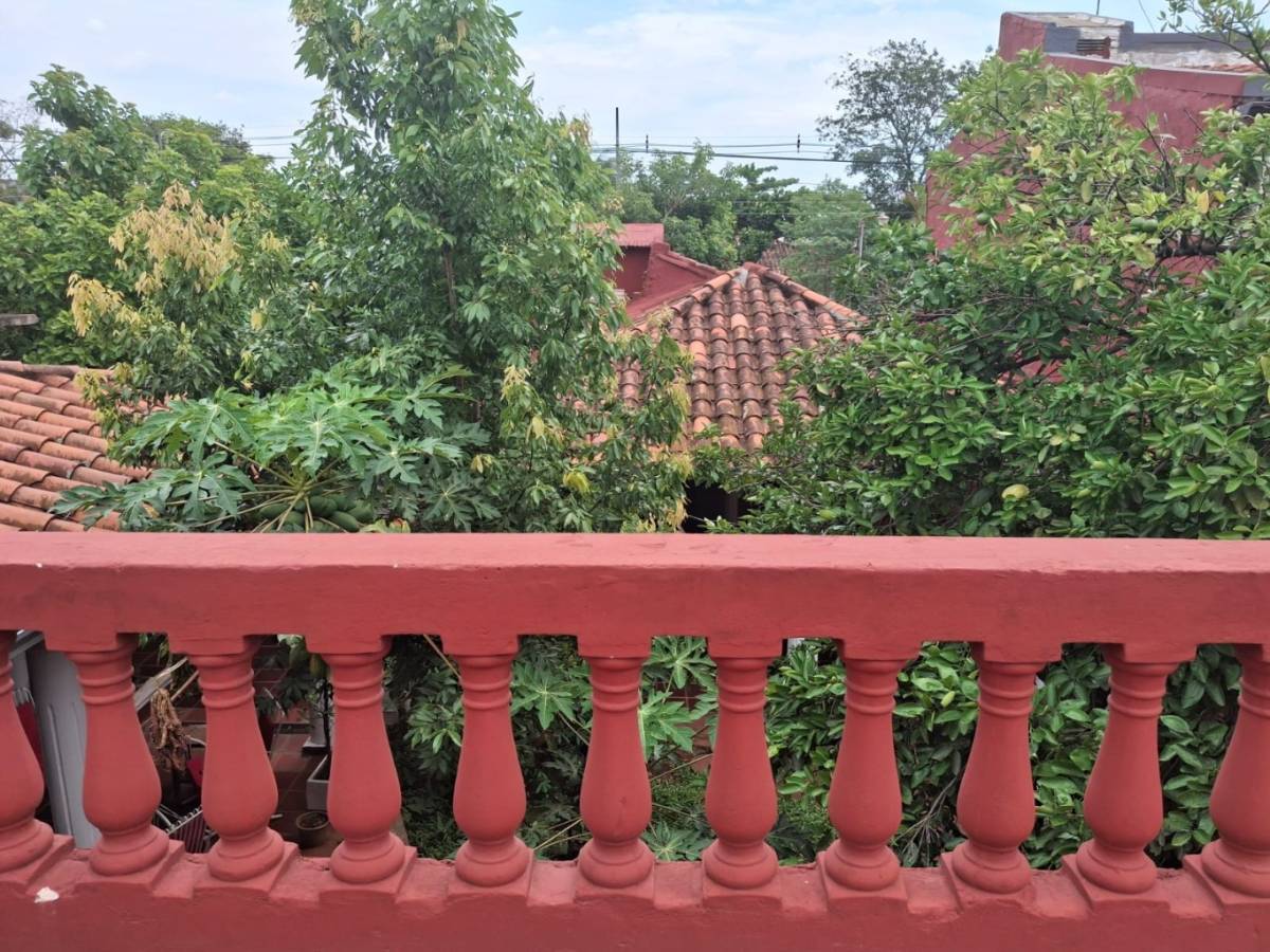 House for Sale in Luque, Central - imagen 8