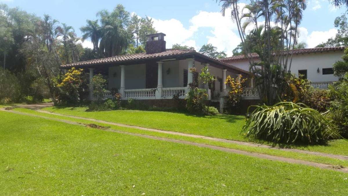 Farm House for Sale in Areguá, Central - 25