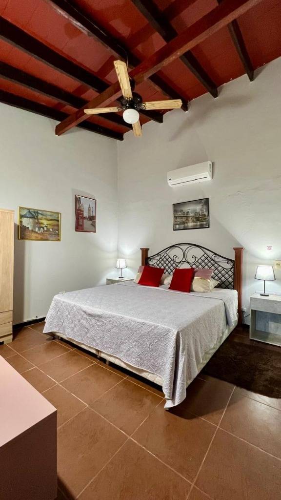 Hotel for sale in Valenzuela, fully equipped and operational - 14