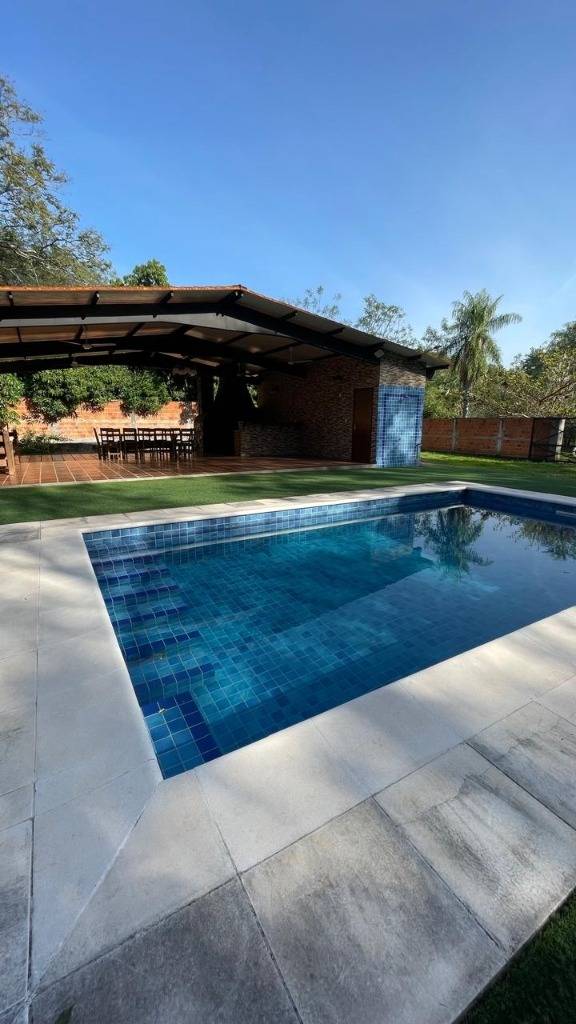 Farm House for Sale in Limpio, Central - 1