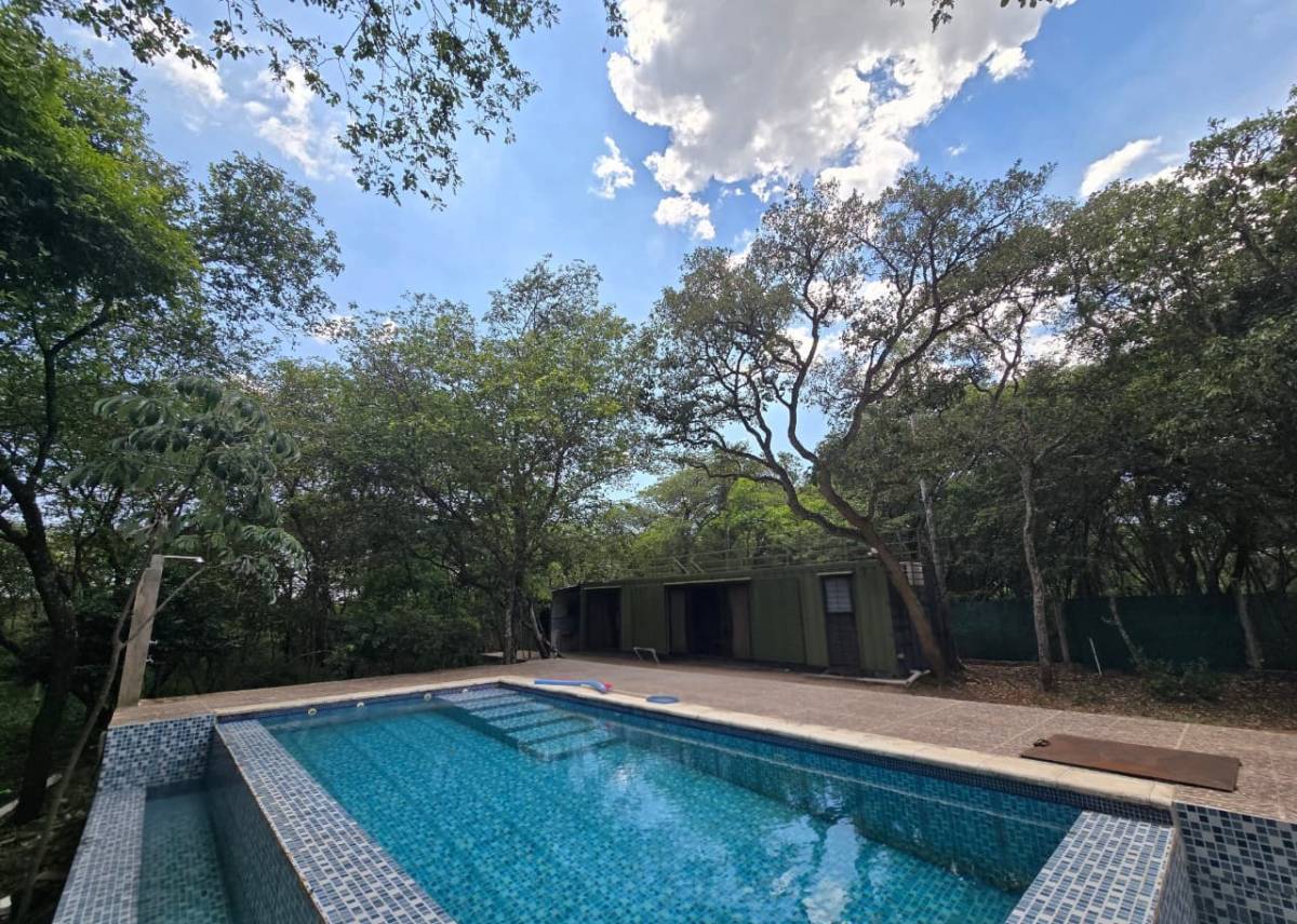 PROPERTY FOR SALE WITH PREMIUM CONTAINER AND POOL - 4