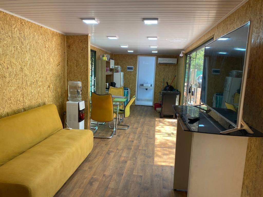 PROPERTY FOR SALE WITH PREMIUM CONTAINER AND POOL - 8