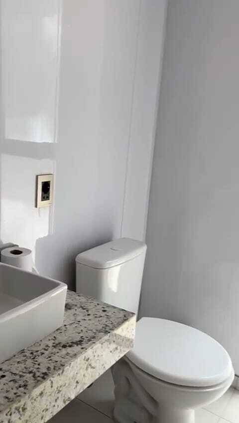 PROPERTY FOR SALE WITH PREMIUM CONTAINER AND POOL - 12
