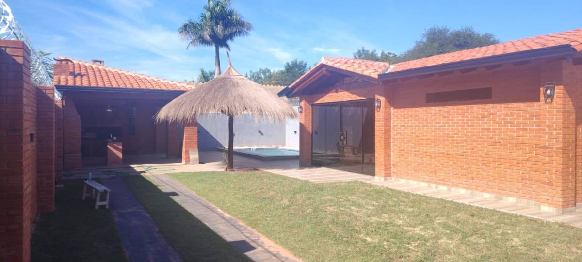 VENDO QUINTA EN LIMPIO, zona de Plaza Norte - 2