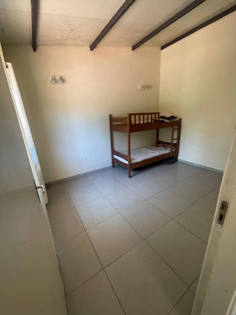 EN VENTA CASA QUINTA EN YPANE - 6