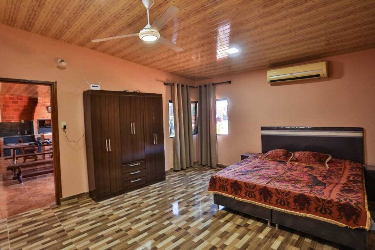 FOR SALE, HOUSE IN YPACARAI, 5 MINUTES FROM THE CENTER OF SAN BERNARDINO - 3
