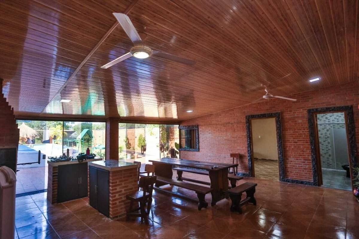 FOR SALE, HOUSE IN YPACARAI, 5 MINUTES FROM THE CENTER OF SAN BERNARDINO - 7