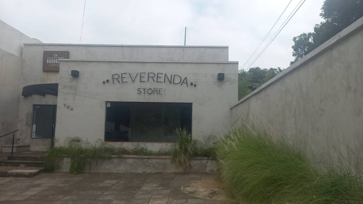 SALE OF PROPERTY FOR RENOVATION OR INVESTMENT, LOCATED IN BARRIO RECOLETA - 1
