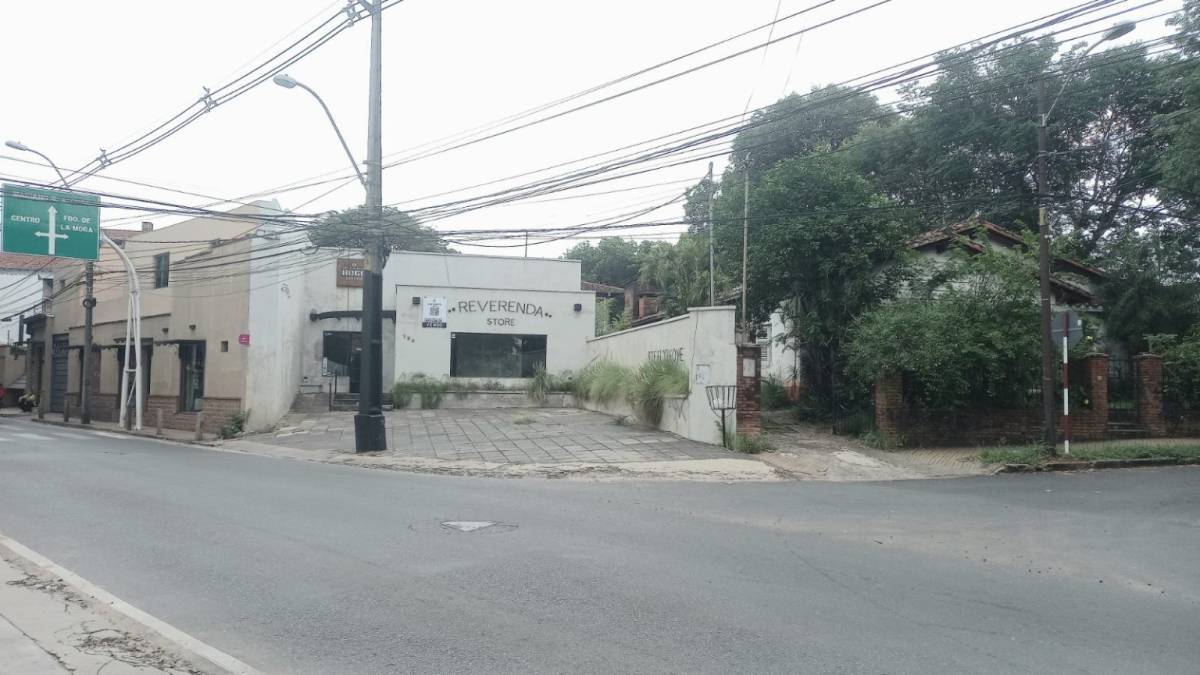 SALE OF PROPERTY FOR RENOVATION OR INVESTMENT, LOCATED IN BARRIO RECOLETA - 2
