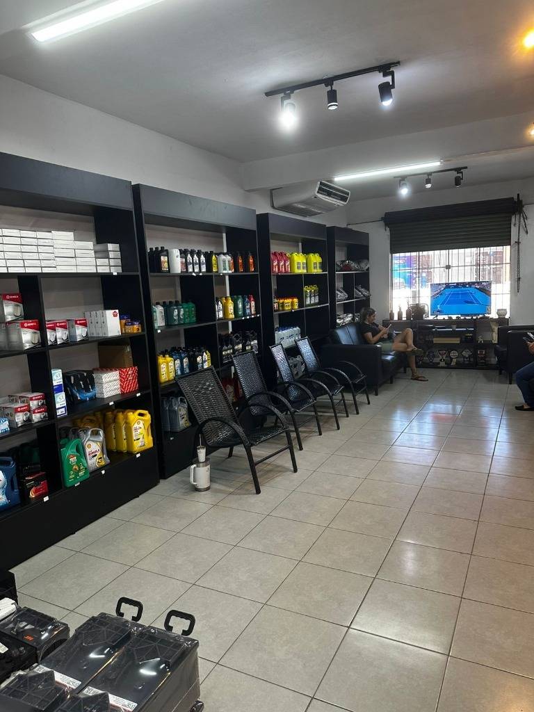 Commercial Property with Active Income in Luque - imagen 3