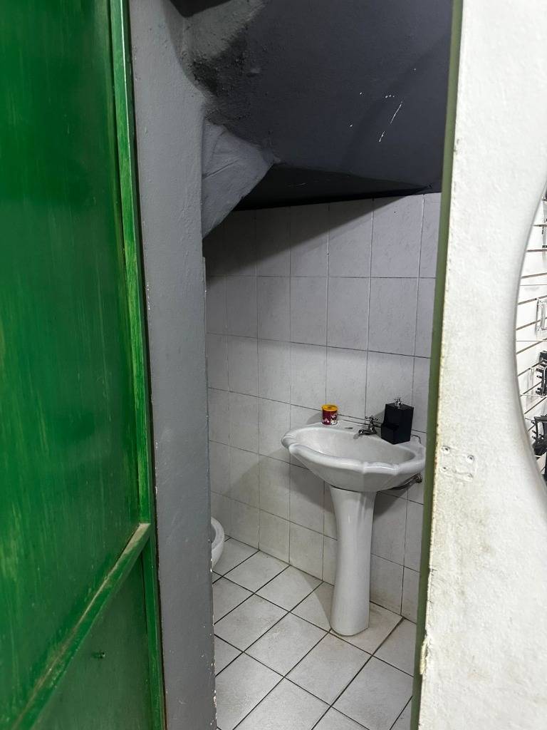 Commercial Property with Active Income in Luque - imagen 17