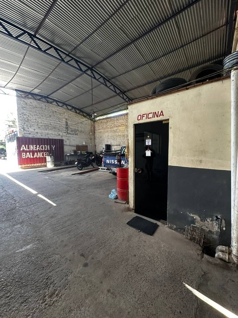 Commercial Property with Active Income in Luque - imagen 18