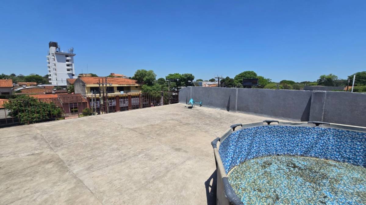commercial premises building on Avda. Gral. Santos. - 7
