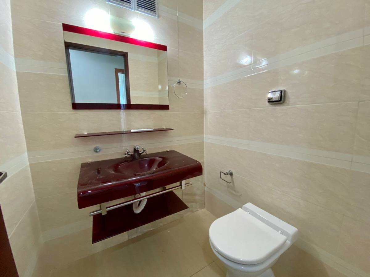 LARGE APARTMENT FOR SALE in Encarnación, Itapúa - imagen 10