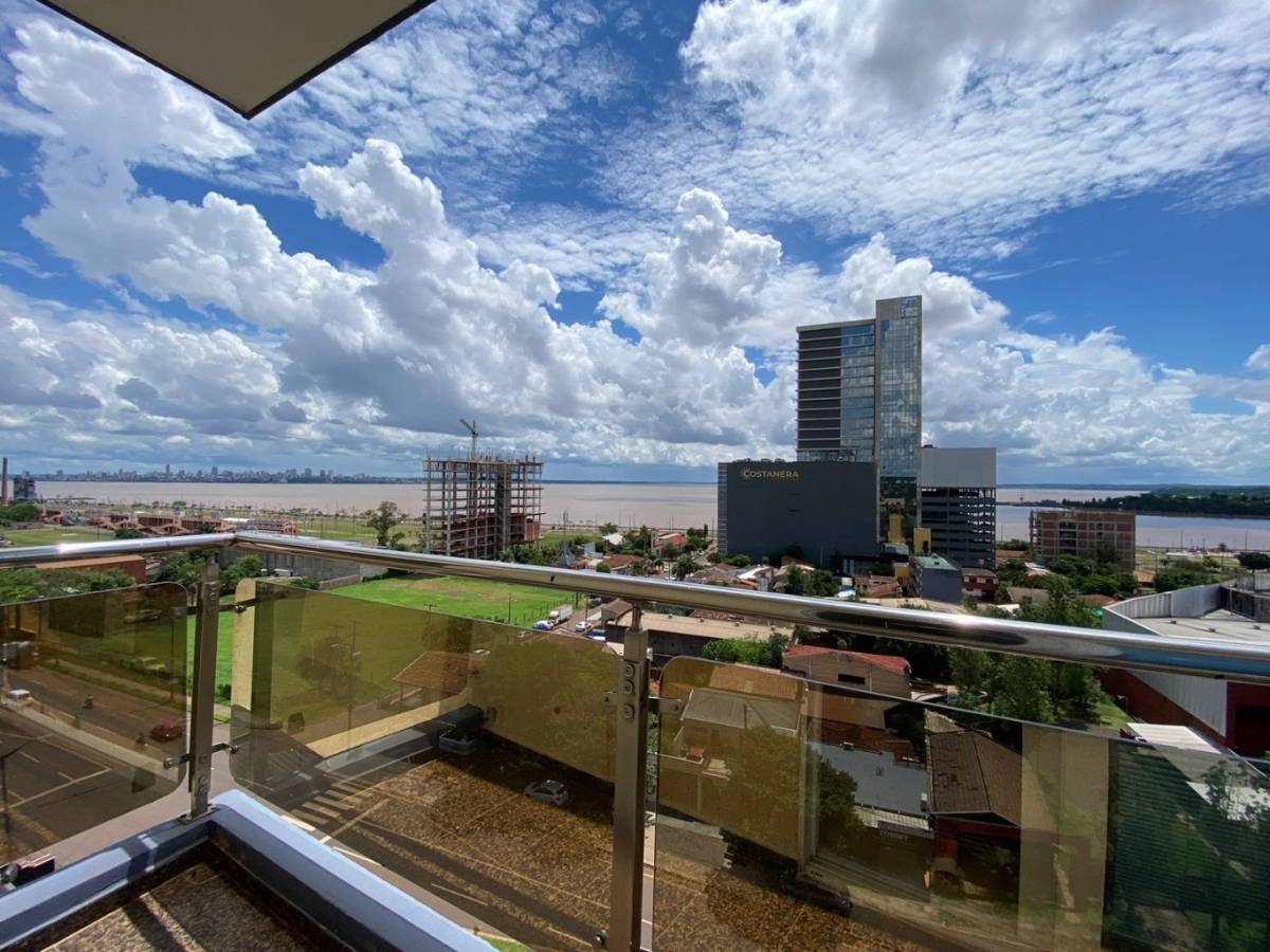 LARGE APARTMENT FOR SALE in Encarnación, Itapúa - imagen 17