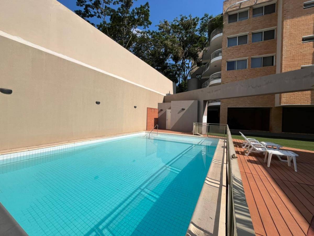 a spacious 3-bedroom apartment with 2 parking spaces in MANORA building, Asuncion - 14