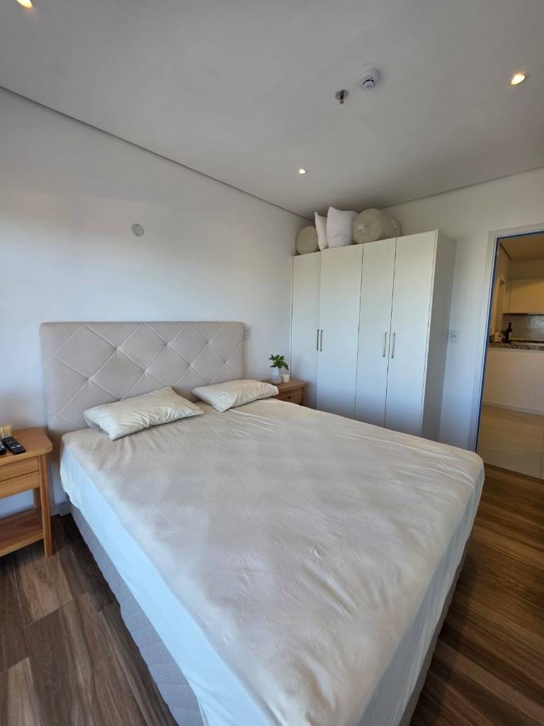 One-bedroom furnished apartment with garage, Herrera, Asunción - imagen 9