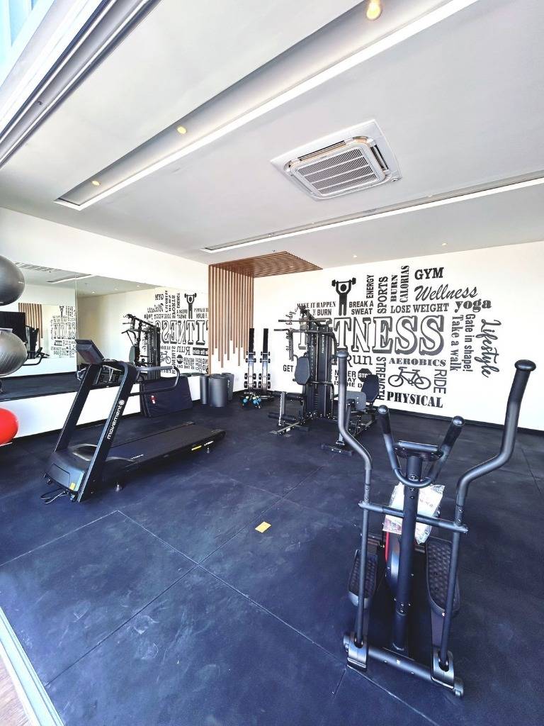 One-bedroom furnished apartment with garage, Herrera, Asunción - imagen 10