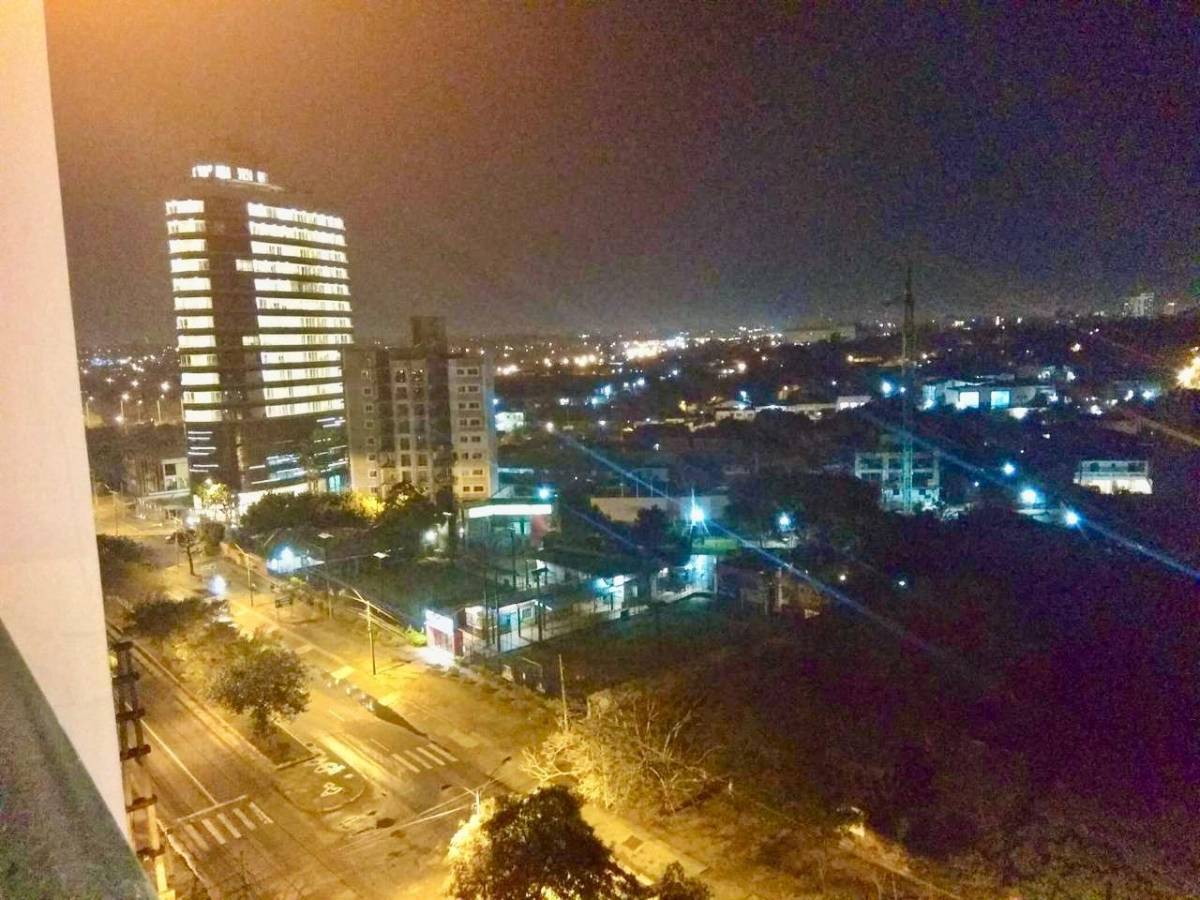 Furnished one-bedroom apartment. Quantum Park Building, San Jorge, Asunción - imagen 9