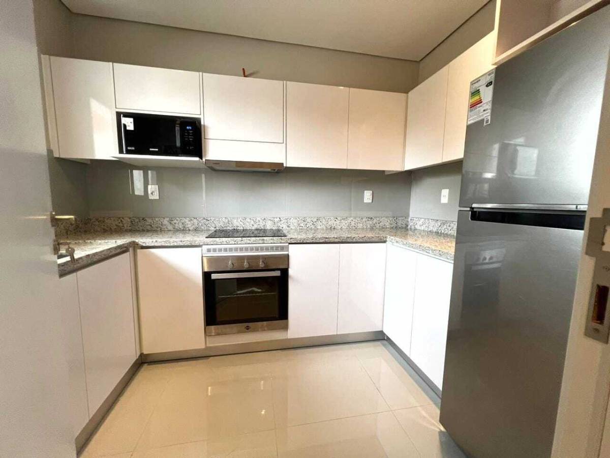 HIGH-END APARTMENT IN THE CITY FOR SALE, LUQUE - 4