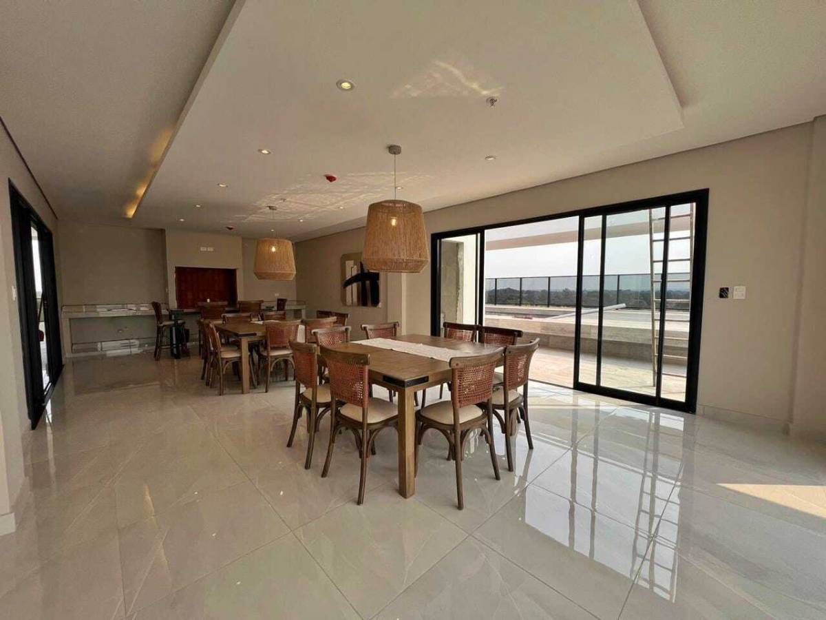 HIGH-END APARTMENT IN THE CITY FOR SALE, LUQUE - 9