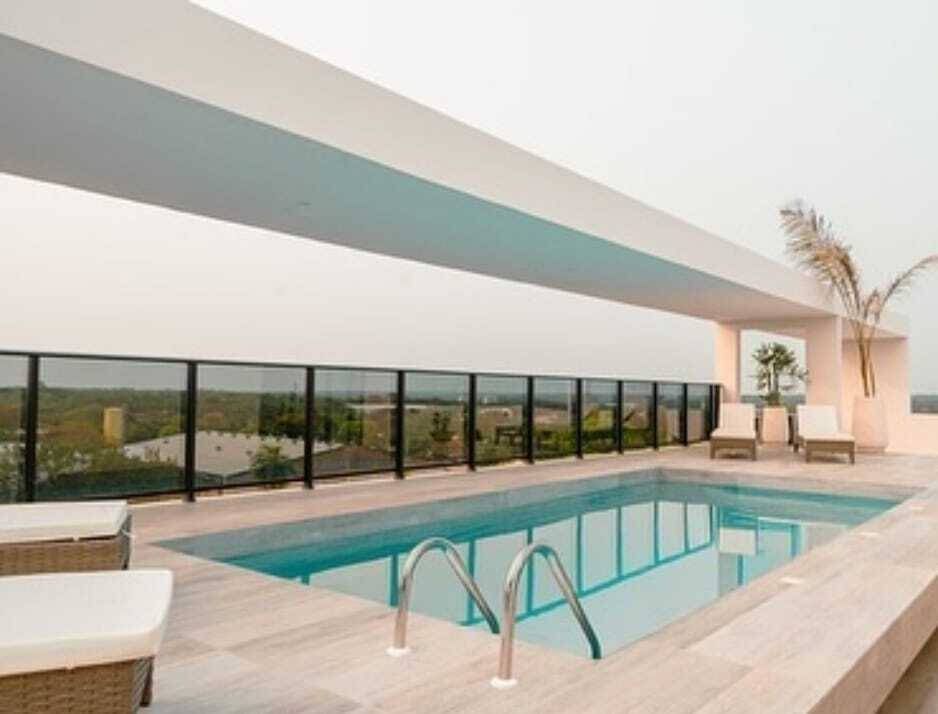 HIGH-END APARTMENT IN THE CITY FOR SALE, LUQUE - 11