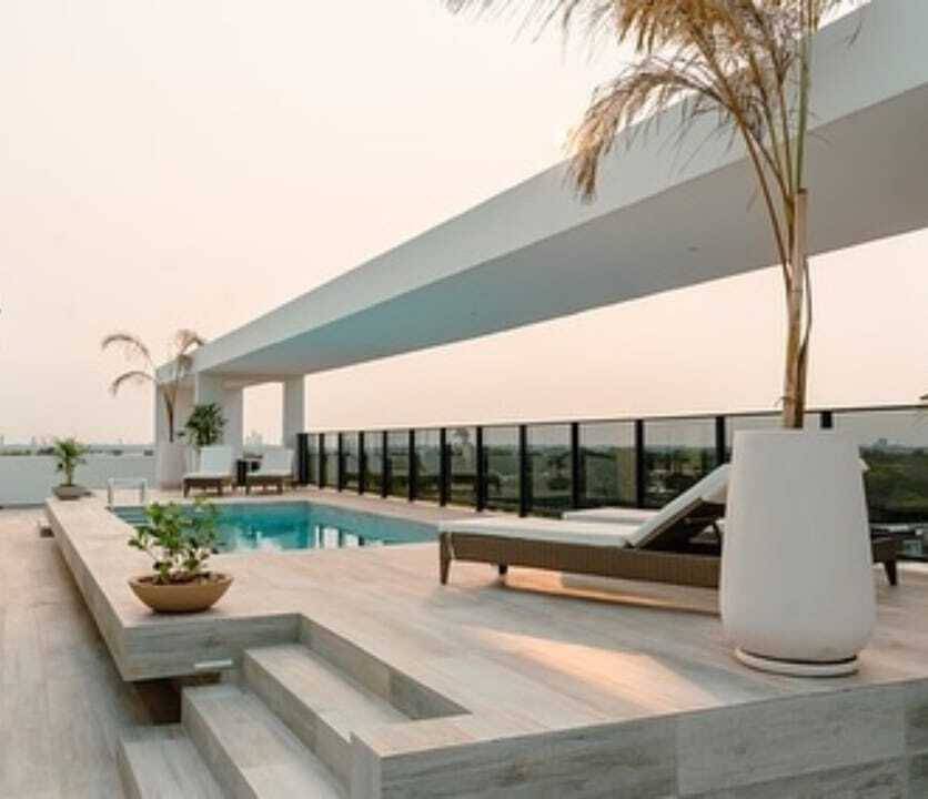 HIGH-END APARTMENT IN THE CITY FOR SALE, LUQUE - 12