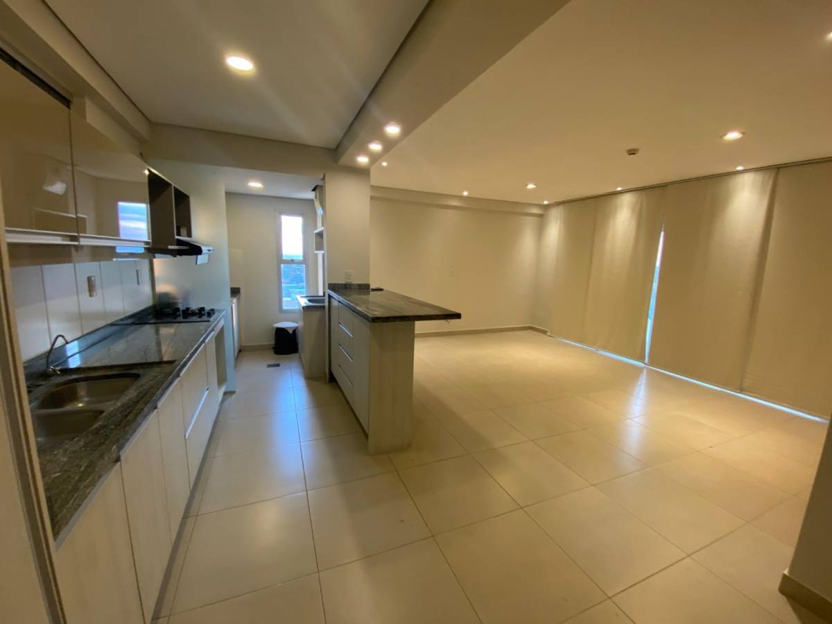 FOR SALE – SPACIOUS APARTMENT – FORTALEZA ALBERDI, Gral. Diaz, Asunción - 6
